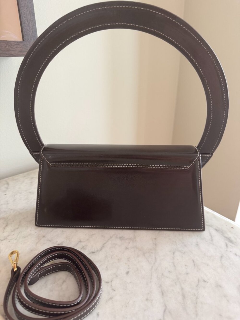 Jacquemus Le Sac Rond Handbag - Picture 5 of 7